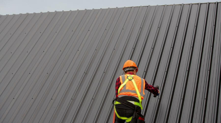 Professional metal roof installation services in Vanndale, AR